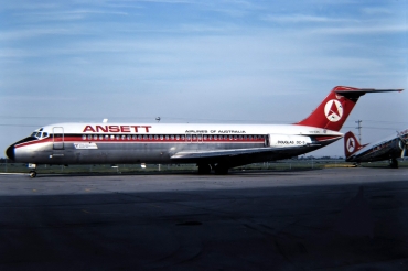 VH-CZK (cn 47548) McDonnell Douglas DC-9-31