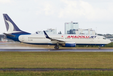 TC-SNV (28072) 1998 Boeing 737-86J(WL)