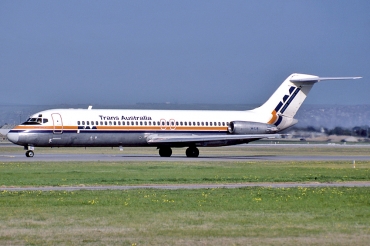 VH-TJR (47528) 1970 McDonnell Douglas DC-9-31