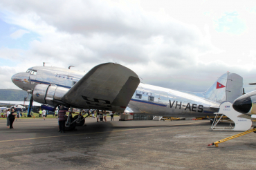 VH-AES (6021) 1942 Douglas DC3C-S1C3G