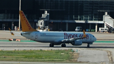 TC-ANP (40722) 2011 Boeing 737-82R WL