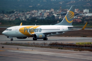 OY-PSF (28210) 1998 Boeing 737-7Q8 WL