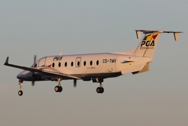 CS-TMV (UE-341) 1998 Beechcraft 1900D