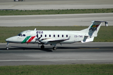 CS-TMU (UE-335) 1998 Beechcraft 1900D