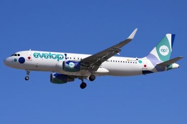 EC-LZD (5642) 2013 Airbus A320-214(WL)