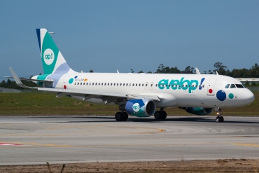 EC-LZD (5642) 2013 Airbus A320-214(WL)