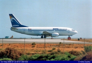 CS-TGQ (28570) 1998 Boeing 737-36N