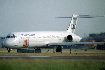 LN-RMM (53005) 1991 McDonnell Douglas MD-82