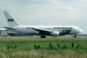 SE-DKP (24727) 1990 Boeing 767-283(ER)