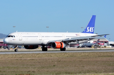 OY-KBE (1798) 2002 Airbus A321-232
