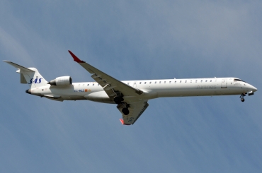 EC-MLC (cn 19048) Bombardier CRJ-1000