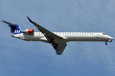EI-FPI (15425) 2016 Bombardier CRJ-900 LR