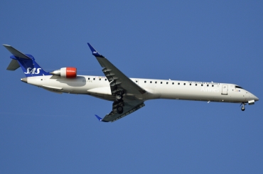 EI-FPK (15428) 2017 Bombardier CRJ-900LR