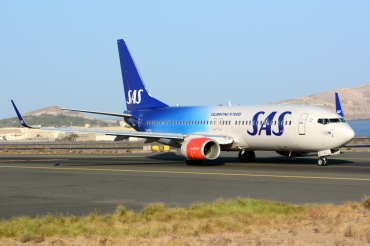 LN-RGI (35646) 2014 Boeing 737-86N(WL)