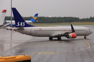 LN-RRJ · Boeing 737-883(WL) · (OSL / ENGM)