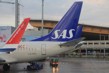 LN-RRD · Boeing 737-683 · (OSL / ENGM)