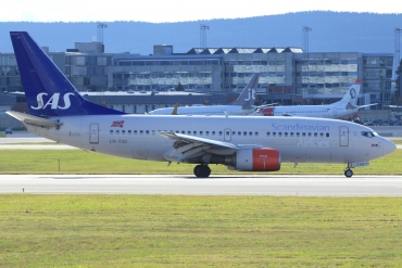 LN-TUD · Boeing 737-705 · (OSL / ENGM)