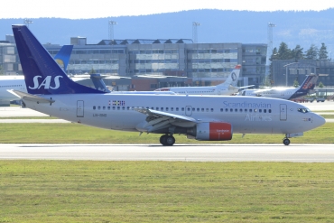 LN-RNO · Boeing 737-783 · (OSL / ENGM)