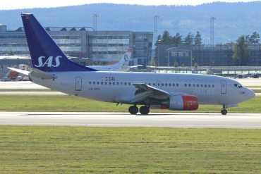LN-RPX · Boeing 737-683 · (OSL / ENGM)