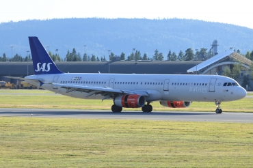OY-KBL (1619) 2001 Airbus A321-232