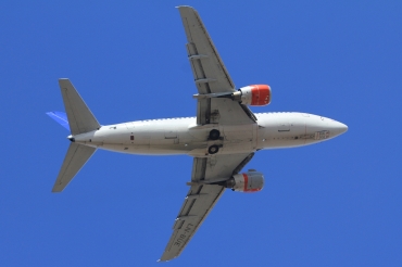 LN-BUE · Boeing 737-505 · (SVG / ENZV)