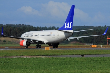 LN-TUJ · Boeing 737-705 · (SVG / ENZV)
