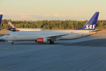 LN-RCN (cn 28318) Boeing 737-883
