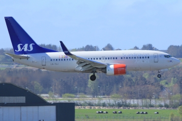 LN-TUJ · Boeing 737-705 · (SVG / ENZV)