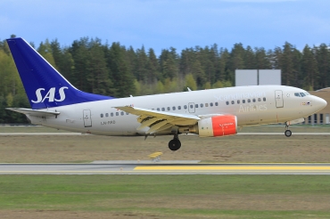 LN-RRD · Boeing 737-683 · (OSL / ENGM)