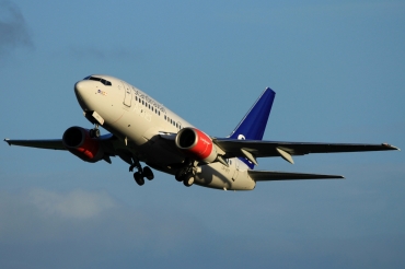 LN-RPT (28299) 1999 Boeing 737-683