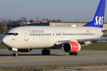 LN-RRT (28326) 2001 Boeing 737-883