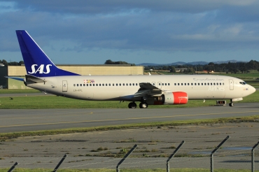 LN-RPL (30469) 2000 Boeing 737-883