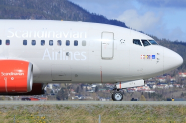 LN-RPX (28291) 1998 Boeing 737-683