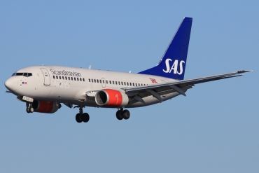 LN-TUD (28217) 1998 Boeing 737-705