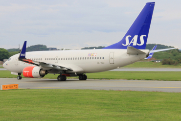 SE-RJU (29885) 2002 Boeing 737-76N(WL)
