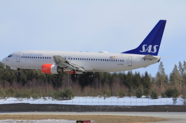 LN-RRS (28325) 2001 Boeing 737-883