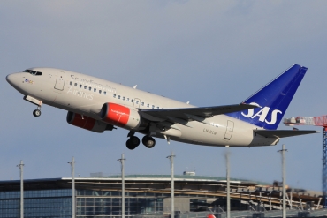 LN-RCW (28308) 1999 Boeing 737-683