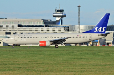 LN-RCX (30196) 2000 Boeing 737-883