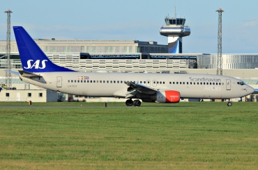 LN-RCX (30196) 2000 Boeing 737-883