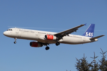 OY-KBH (cn 1675) Airbus A321-232