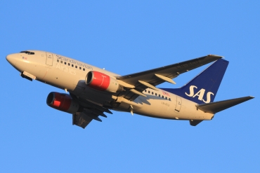 LN-RCU (30190) 1999 Boeing 737-683