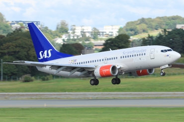 LN-RRN (30191) 1999 Boeing 737-783