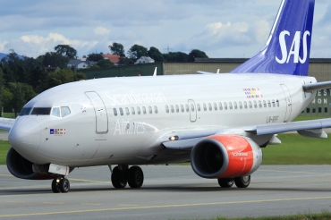 LN-RPF (28307) 1999 Boeing 737-683