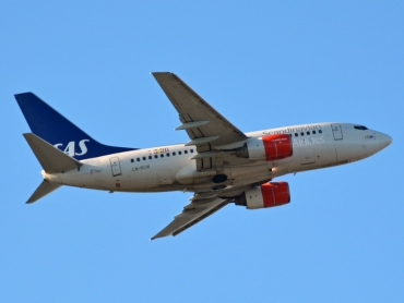 LN-RCW (28308) 1999 Boeing 737-683