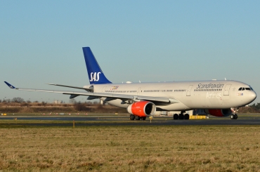 LN-RKM (496) 2002 Airbus A330-343