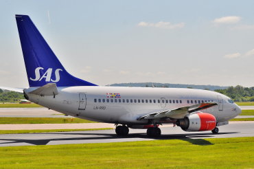 LN-RRD (28301) 1999 Boeing 737-683