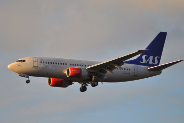 LN-RRN (30191) 1999 Boeing 737-783