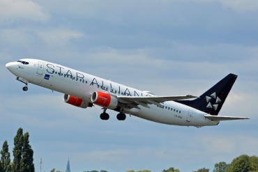 LN-RRW (32277) 2004 Boeing 737-883