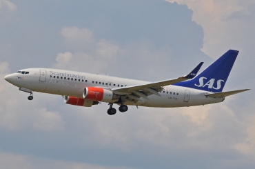 LN-TUK (26096) 2001 Boeing 737-705(WL)