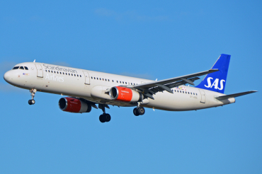 OY-KBE (1798) 2002 Airbus A321-232